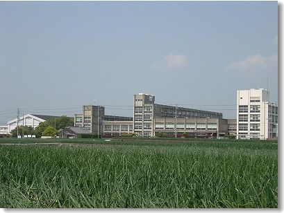 校舎遠景