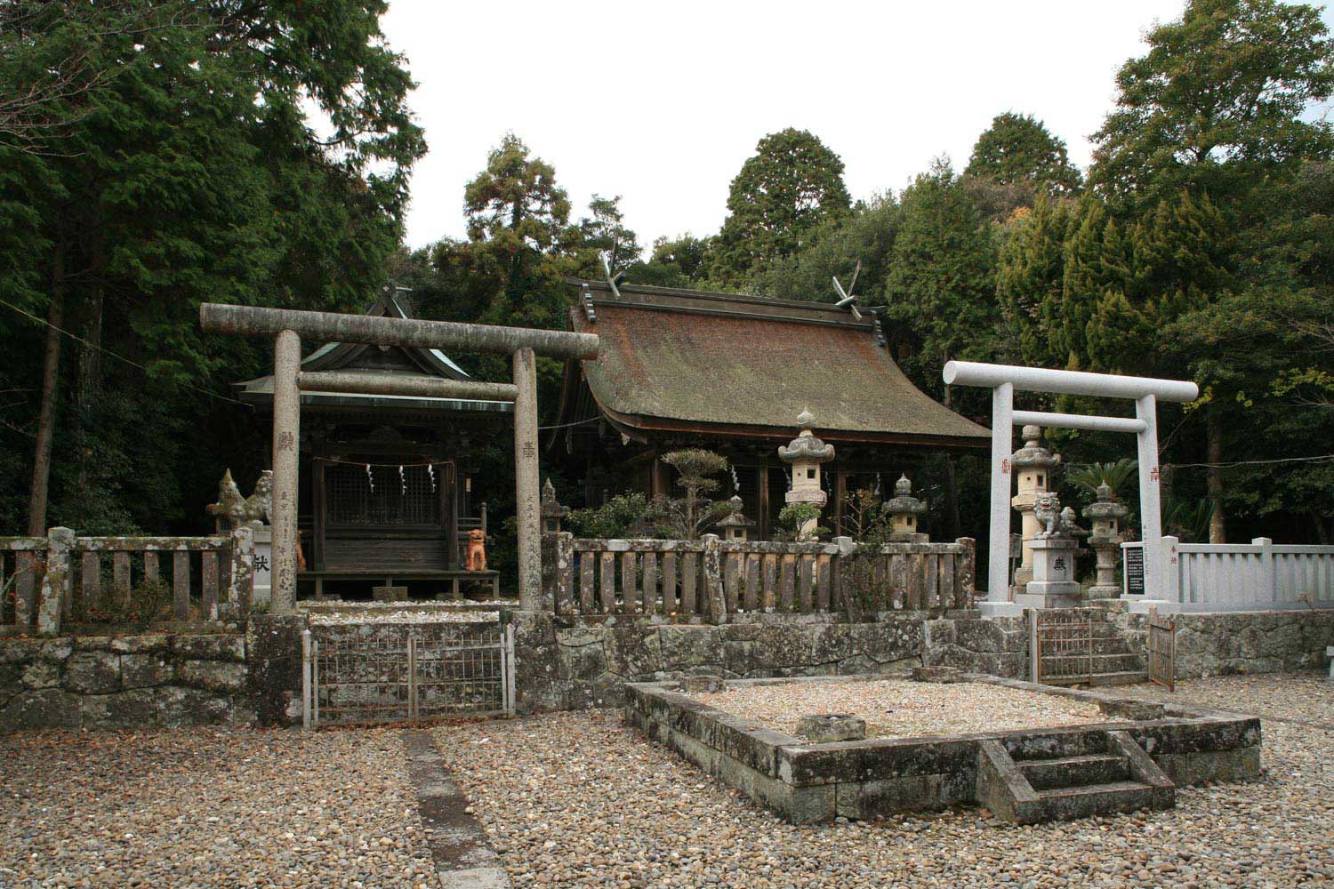 賀集八幡神社 拝殿