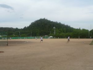 �O���E���h