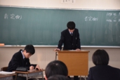 最終弁論中の生徒の画像