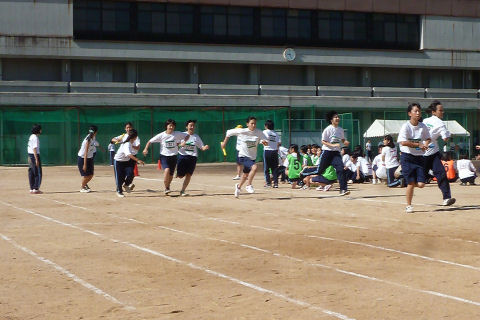 q100m[