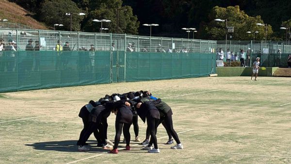 2025年度女子硬式テニスの写真4