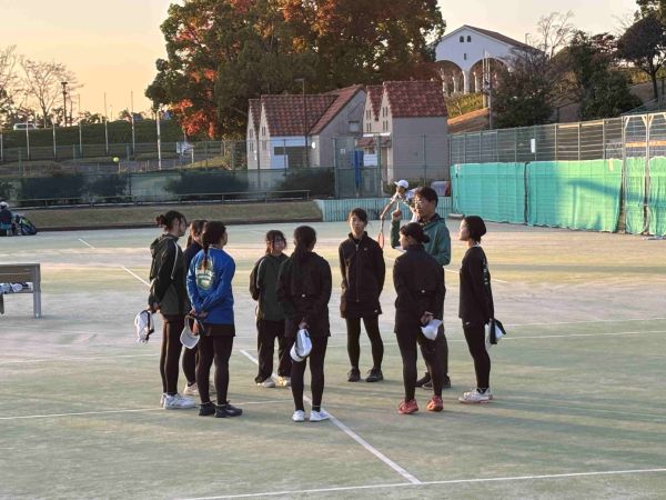 2025年度女子硬式テニスの写真6