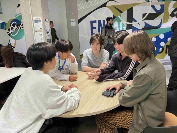 「総合的な探究の時間」発表会（1年次）の写真