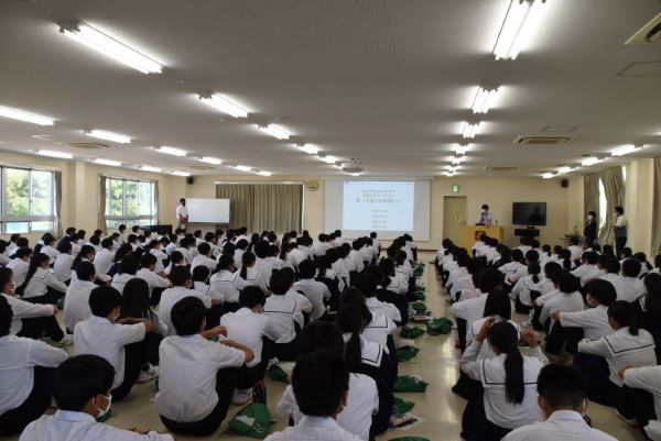 進路講演会（1年次）の写真