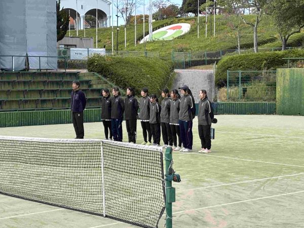 2024年度女子硬式テニスの写真