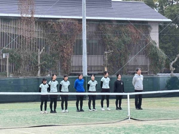 2025年度女子硬式テニスの写真