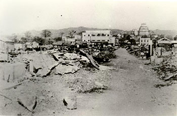 City reduced to rubble, Himeji Castle unharmed